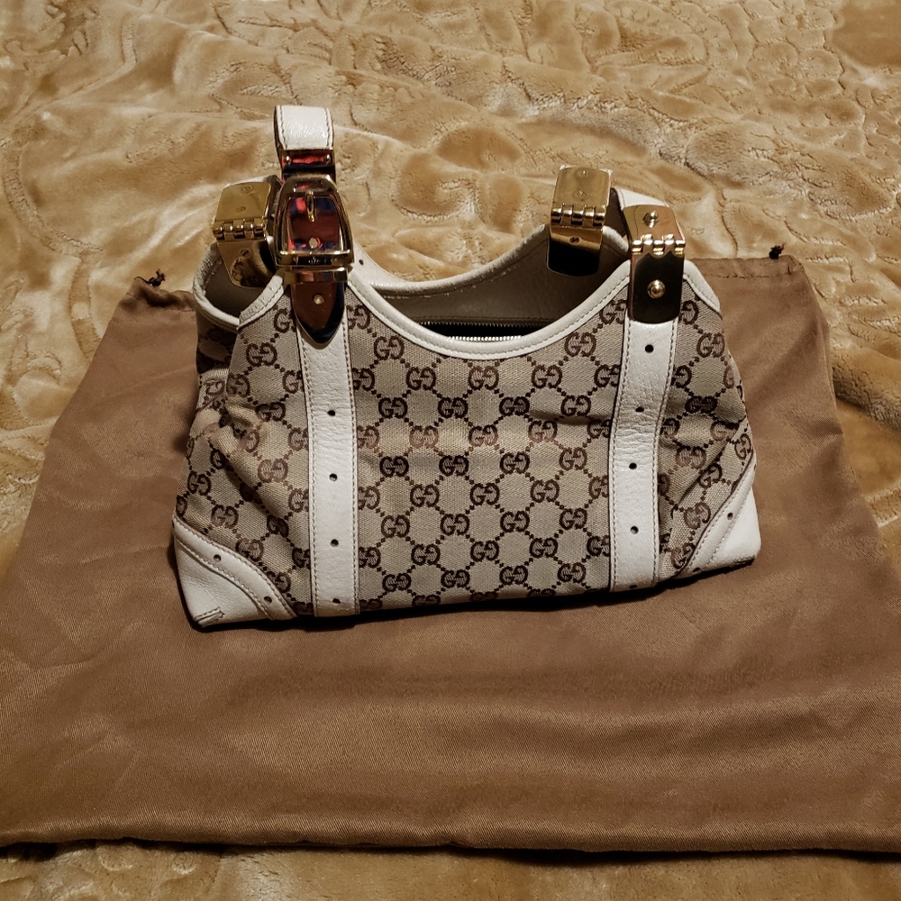 Gucci shoulder bag authentic!